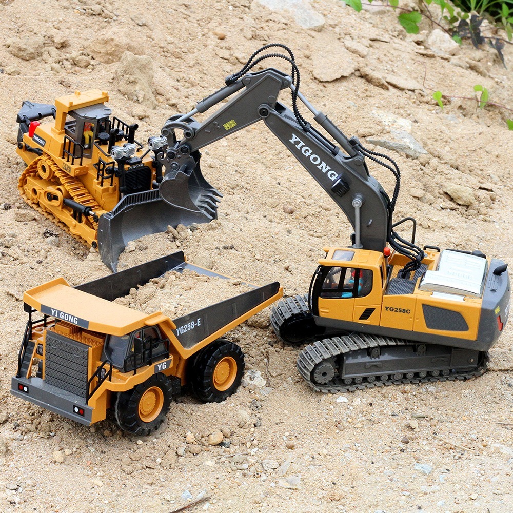 2.4G Remote Control Excavator  - Kids' Toys Channel review and price
